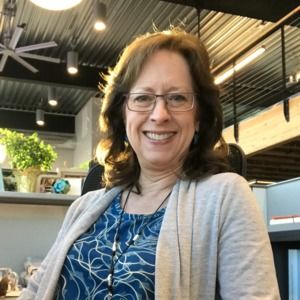 Meet your Posher, Julie